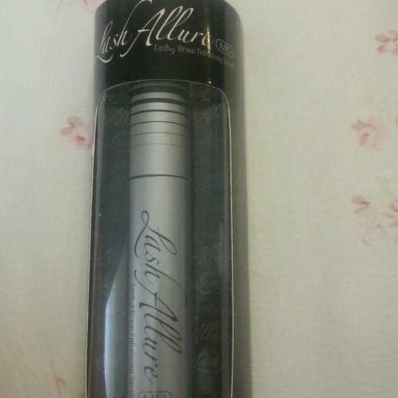 BRAND NEW LASH ALLURE