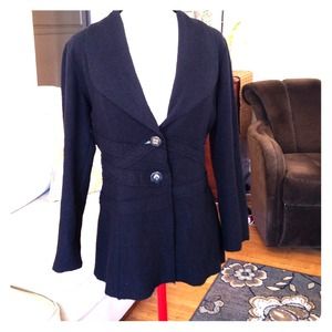 Black wool sweater with stitch detail