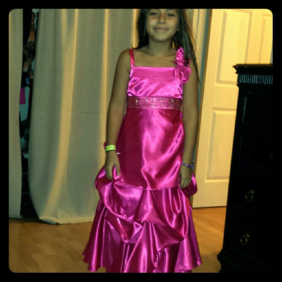 Pagent or formal dress