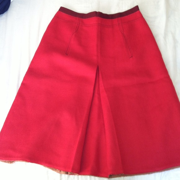 100% wool knee length / high waist skirt. - Picture 4 of 4