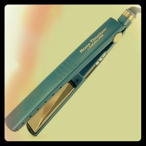 Babyliss pro nano titanium.