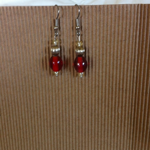 Ruby red - Picture 2 of 3