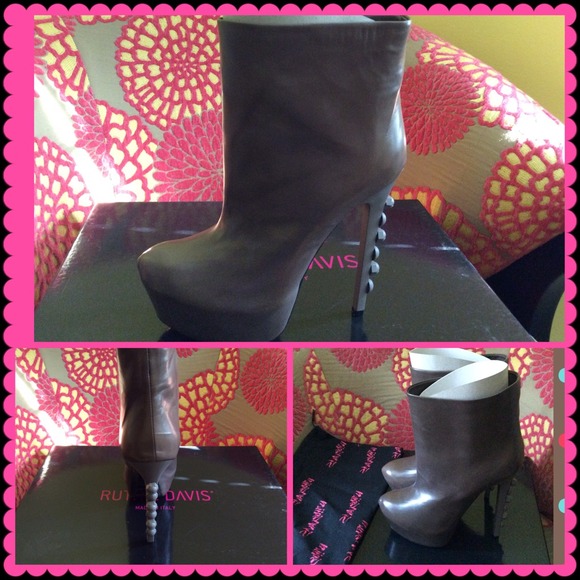 Authentic Ruthie Davis Bootie - Picture 6 of 9