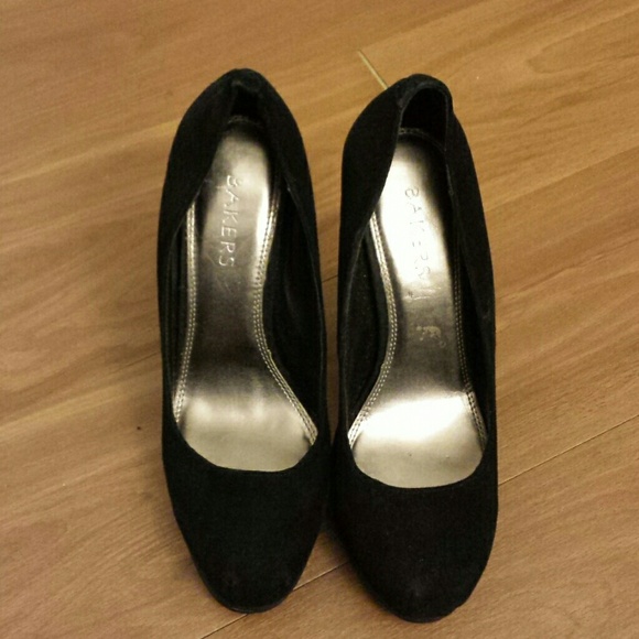 Bakers Black Suede Chunky Heel Platform Pump