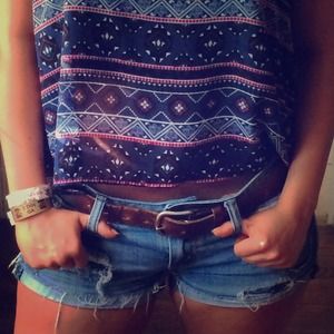 SOLD ON EBAY American Eagle Jean shorts 6 ripped