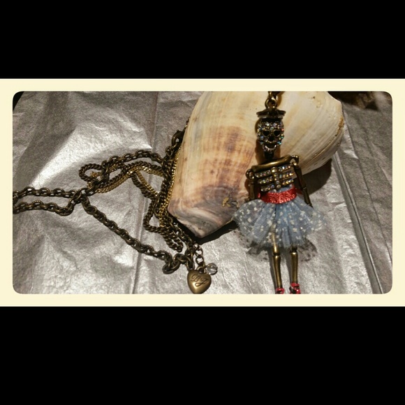 β‘πHOST PICKπ SKELETON BETSEY JOHNSONπ NECKLACE - Picture 2 of 8