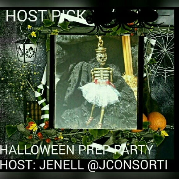 β‘πHOST PICKπ SKELETON BETSEY JOHNSONπ NECKLACE - Picture 6 of 8