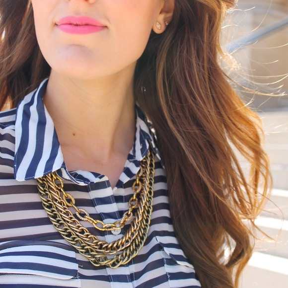 Stella & Dot gold Christina Link necklace