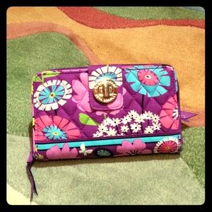 Vera Bradley Turnlock Wallet in Flutterby