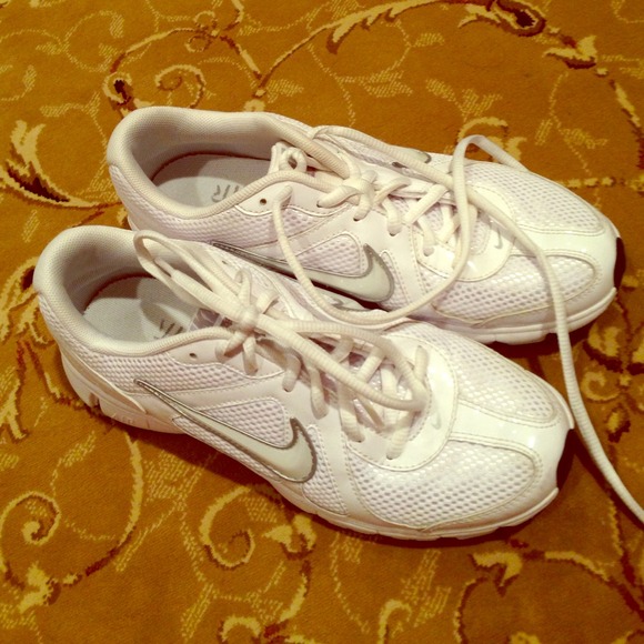 White Nike airs