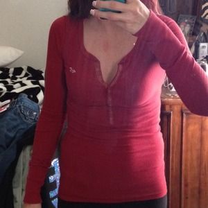 Maroon hollister long sleeve