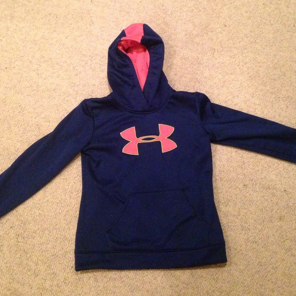 Under Armour sweatshirt