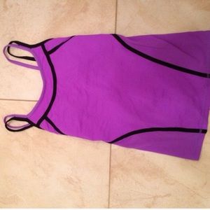 purple lululemon tank