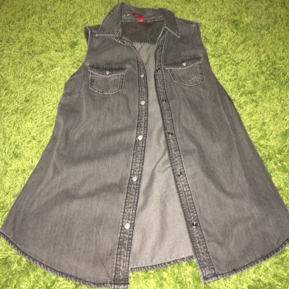 Grey button down tank