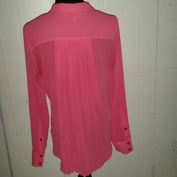 Sheer peach colored long sleeve blouse - Picture 2 of 3