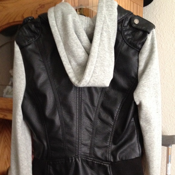 Full tilt jacket - Picture 2 of 2