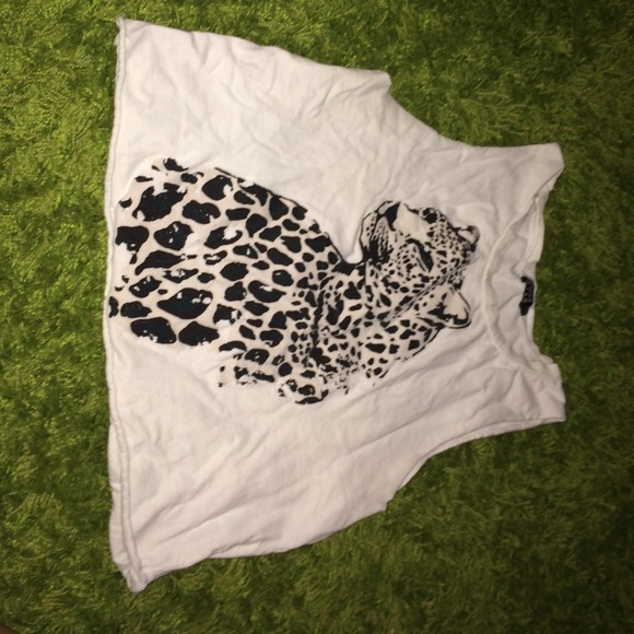 Graphic tee