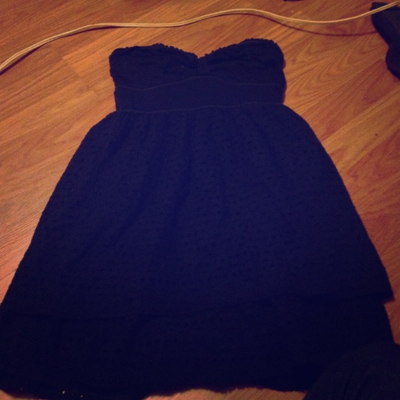Navy strapless dress