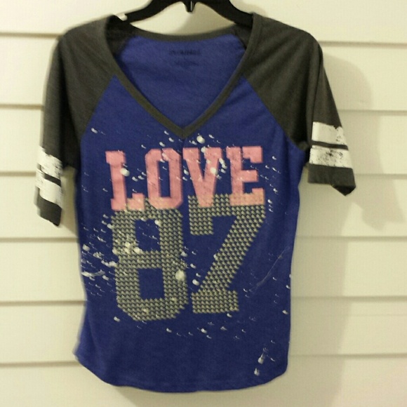 T - shirt