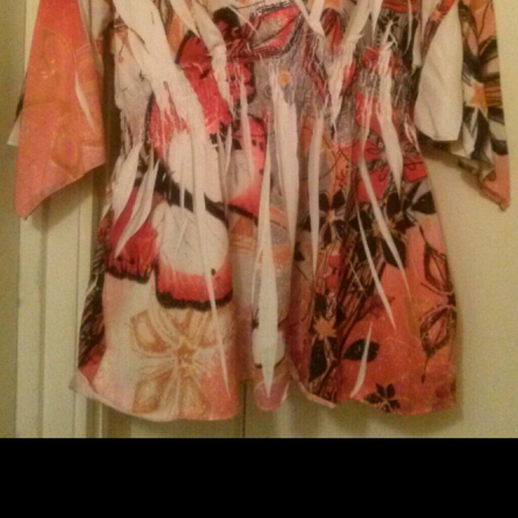 Top - Picture 2 of 2