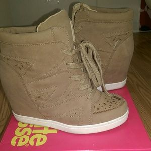 Light Brown Wedge Shoes