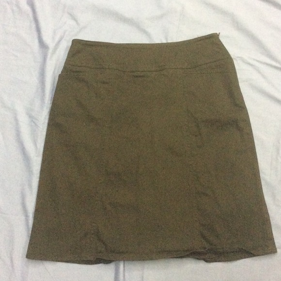 Chaus twill skirt