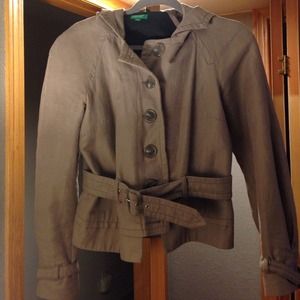 Adorable United Colors of Benetton gray jacket
