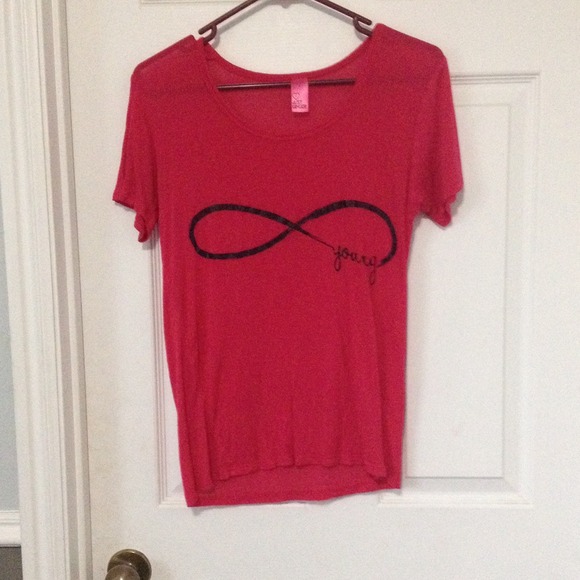 pink shirt