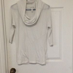 white loose turtle neck