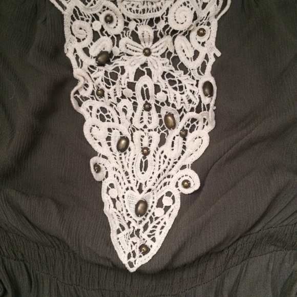 🚫SOLD IN BUNDLE🚫 Gauze Olive beach pant romper - Picture 2 of 3