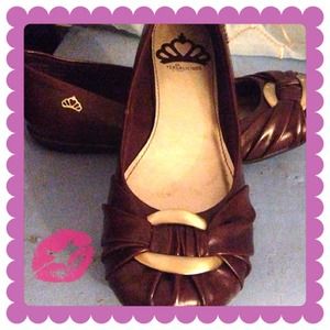 Brown faux leather ballet flats