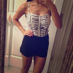 Black and white push up tank