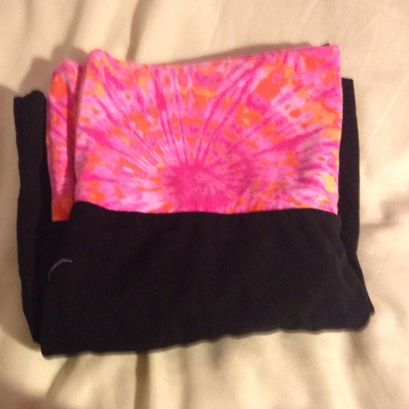 Capri length yoga pants