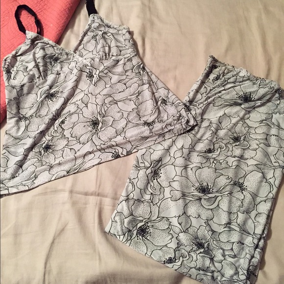 Comfy polyester/spandex blend pajama set