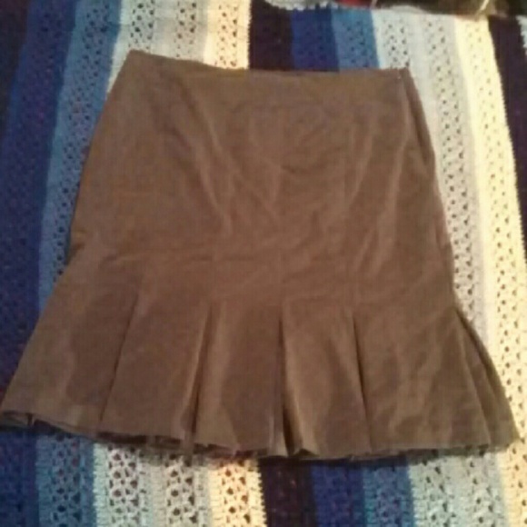 Gray business skirt