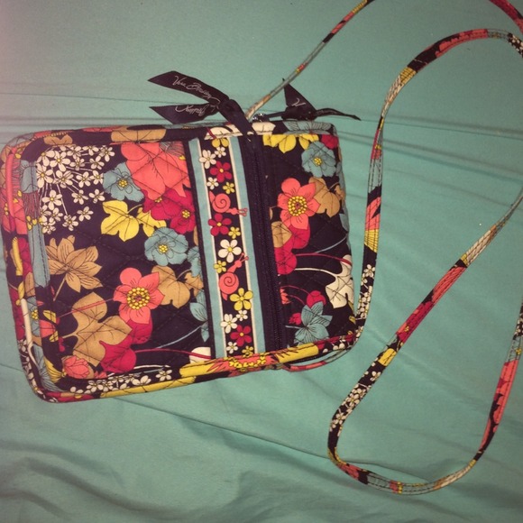 NWOT VB crossbody