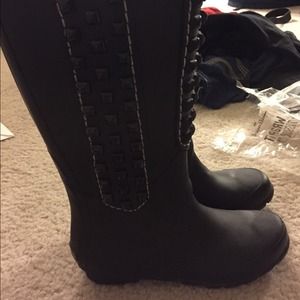 Brand new studded BCBG MAXAZRIA rain boots