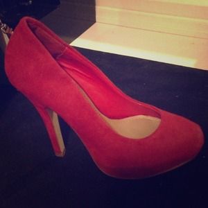Steve Madden red heels good condition
