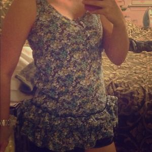 Flower detail racerback tank with ruffles :)