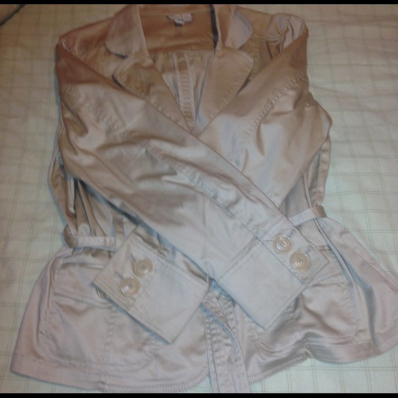 Fall Jacket 🍁🌿 - Picture 3 of 4