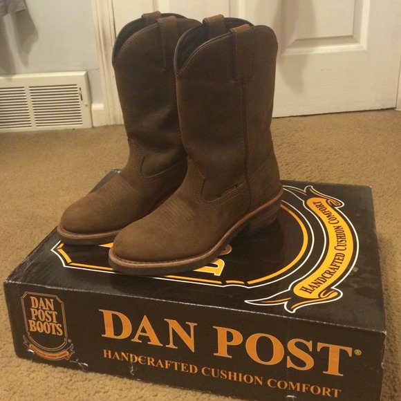 ⛔️SOLD⛔️ Dan Post hand crafted cowboy boot