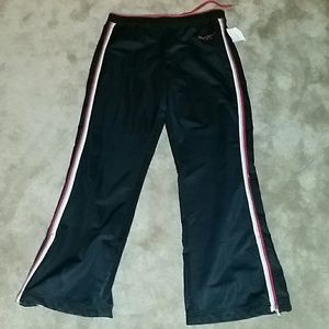 NWT Juniors Plus size 1X Stylish Gym pants