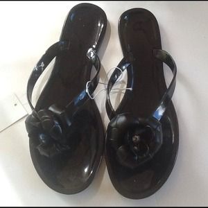 Black Jelly Flat Flip Flops w/Fower, Rhinestone