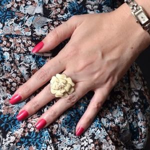 Adjustable ivory flower ring