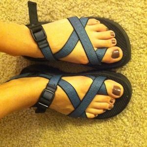 Z2 chacos like new!