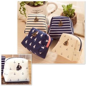 Nautical Anchor Zip Coin Change Purse White / Blue