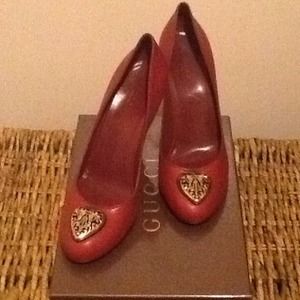 Gucci Shoes with dust bag.