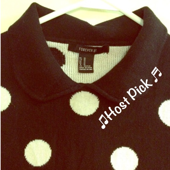 Forever 21 Sweaters - 🎉HP🎉 Forever 21 Sweater Black&white M 3/4 Sleeve