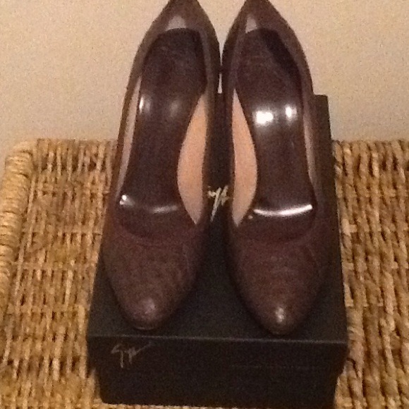 Ostrich brown shoes, Giuseppe Zanotti