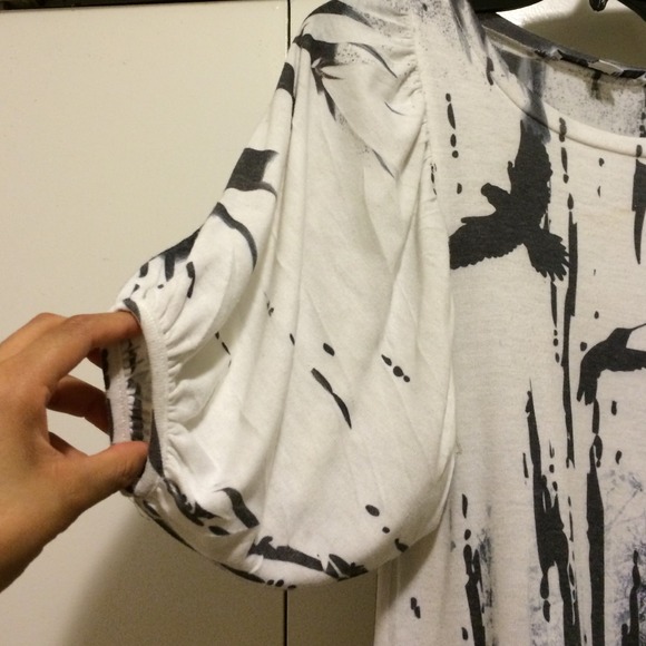 Top - Picture 2 of 2